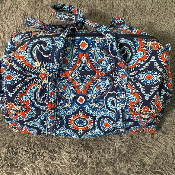 Vera Bradley Handbags - Vera Bradley Medium Duffle Bag